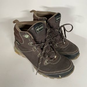 Ahnu Womens Hiking Boots 7.5 Brown